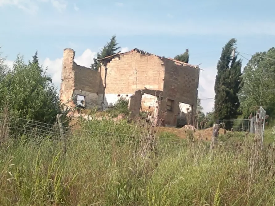 Immagine 9 di Deposito in vendita  a San Miniato