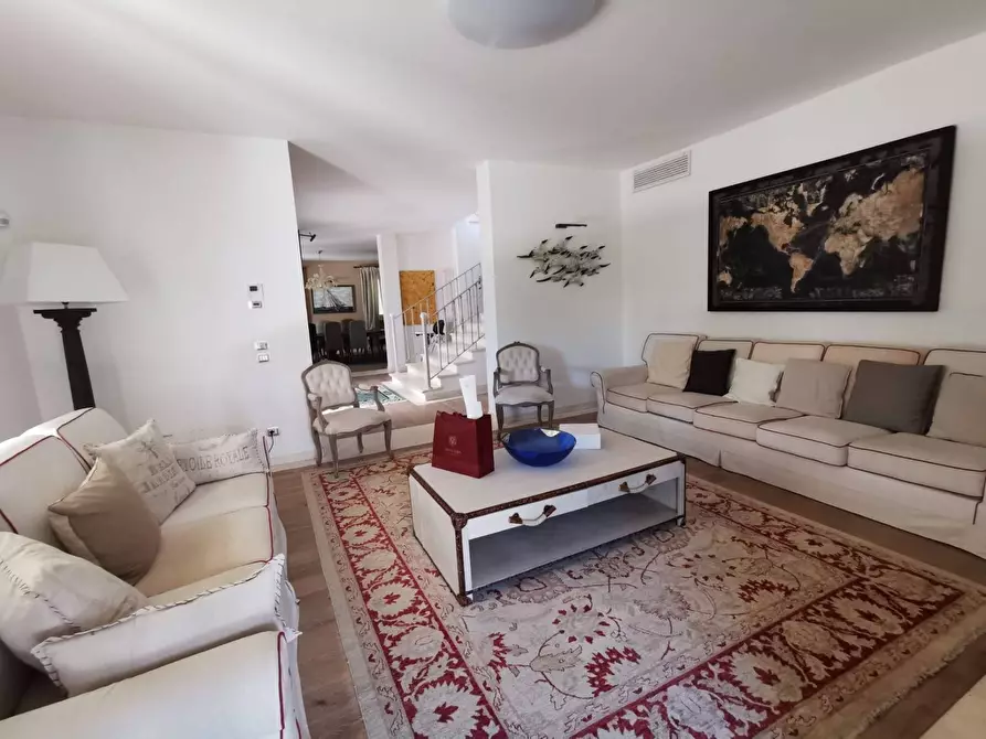 Immagine 6 di Villa in affitto  a Forte Dei Marmi