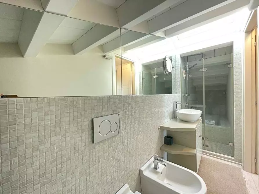 Immagine 13 di Villa in affitto  a Forte Dei Marmi