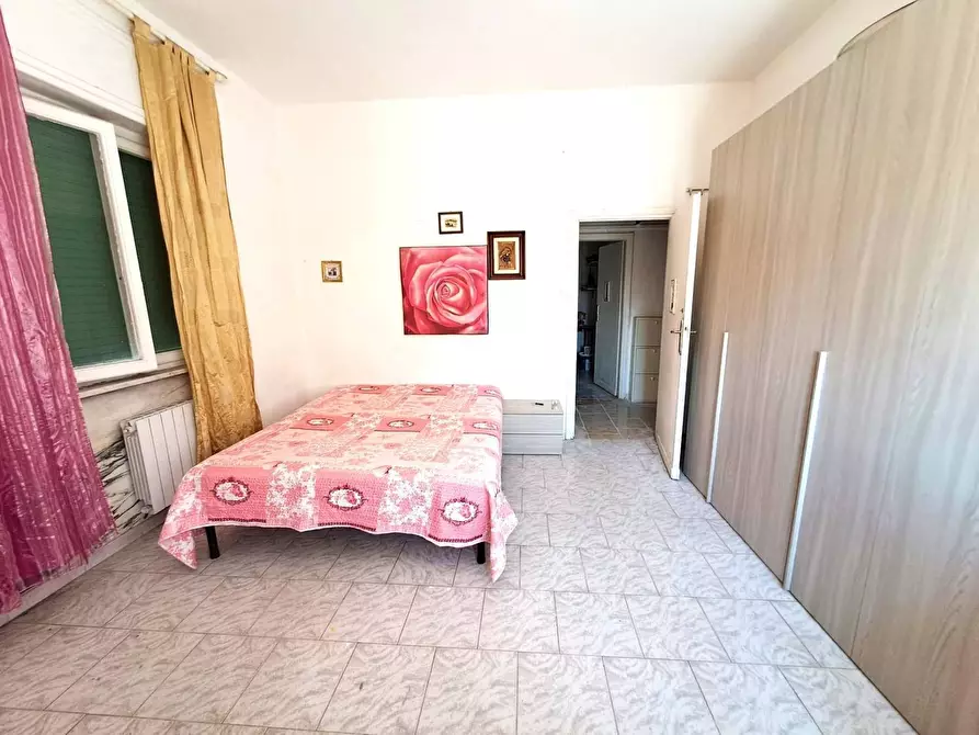 Immagine 9 di Appartamento in affitto  a Carrara