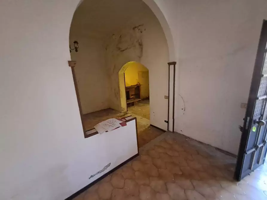 Immagine 3 di Casa semindipendente in vendita  a Massa