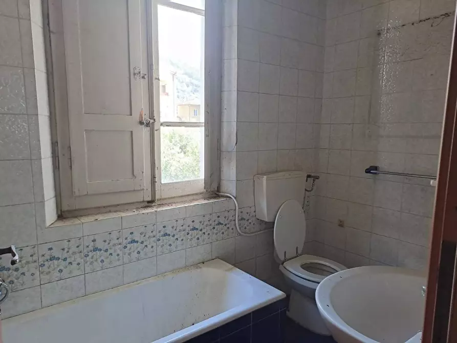 Immagine 17 di Casa semindipendente in vendita  a Massa