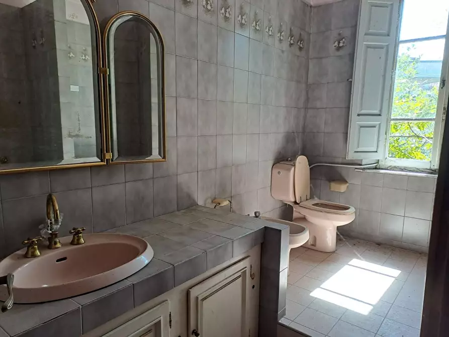 Immagine 8 di Casa semindipendente in vendita  a Massa