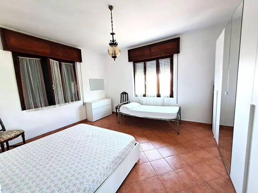 Immagine 9 di Appartamento in affitto  a Massa