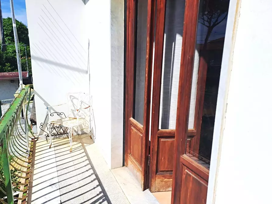 Immagine 15 di Appartamento in affitto  a Massa