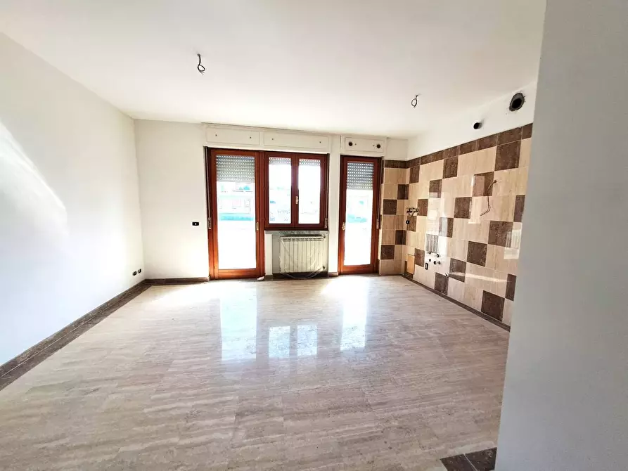 Immagine 3 di Appartamento in affitto  a Carrara