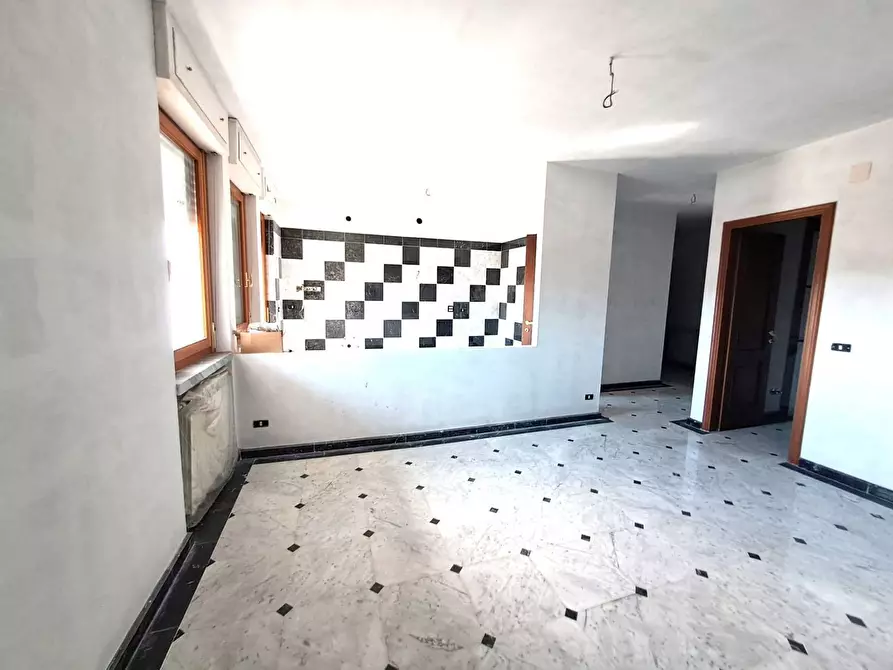 Immagine 6 di Appartamento in affitto  a Carrara