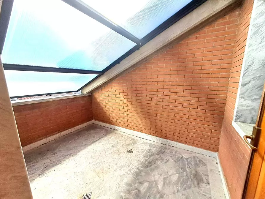 Immagine 17 di Appartamento in affitto  a Carrara