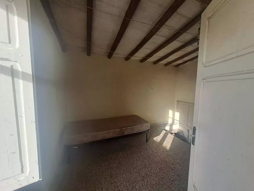 Immagine 7 di Casa semindipendente in vendita  a Massa