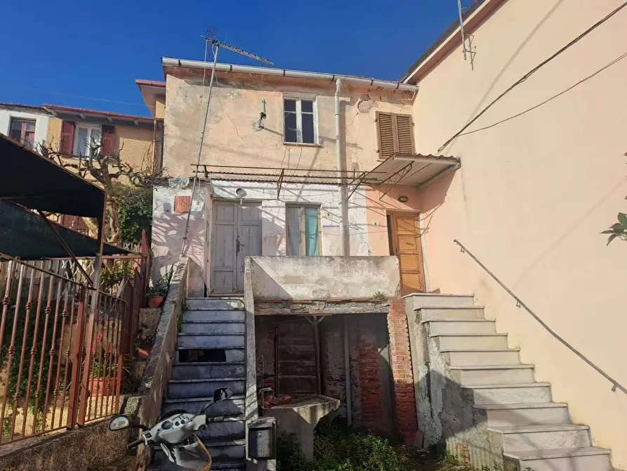 Immagine 19 di Casa semindipendente in vendita  a Massa