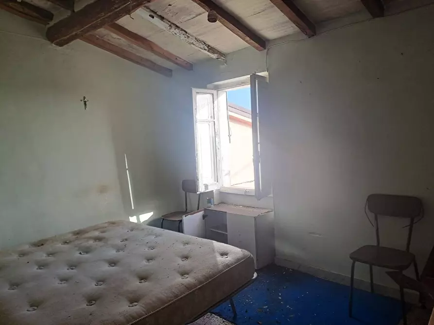 Immagine 8 di Casa semindipendente in vendita  a Massa