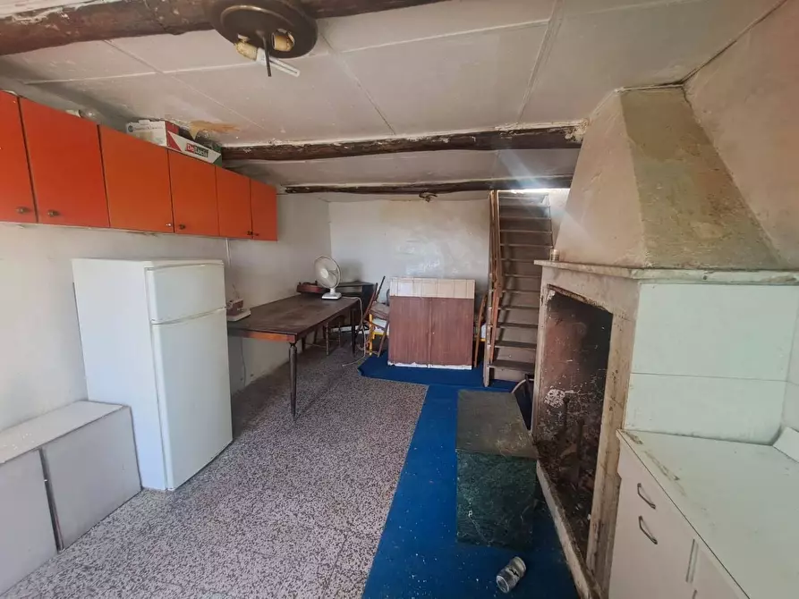 Immagine 3 di Casa semindipendente in vendita  a Massa