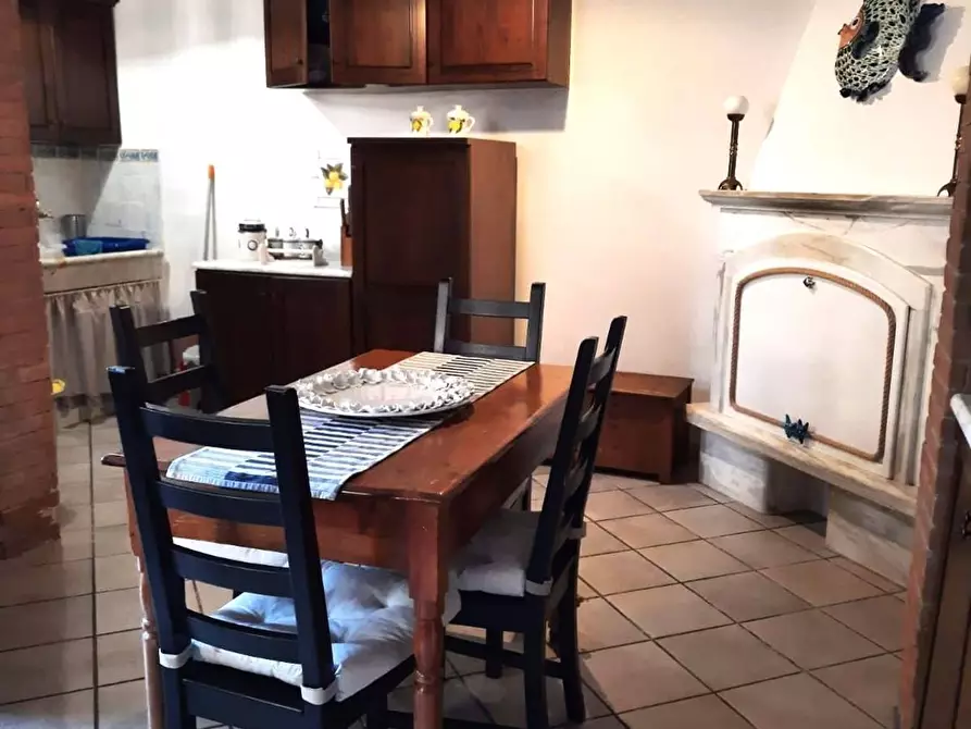 Immagine 3 di Casa indipendente in affitto  a Massa