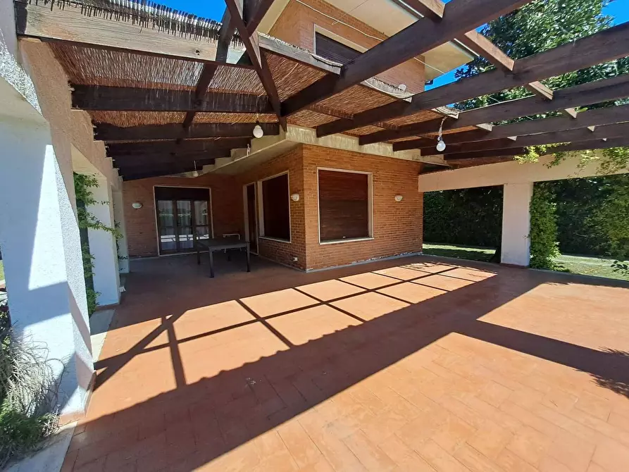 Immagine 25 di Villa in affitto  a Forte Dei Marmi