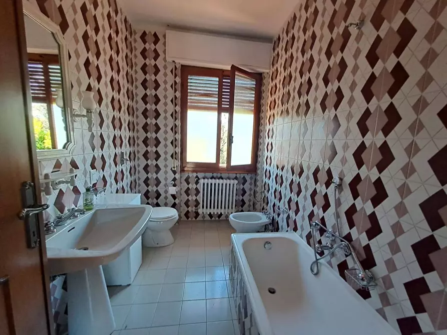 Immagine 15 di Villa in affitto  a Forte Dei Marmi