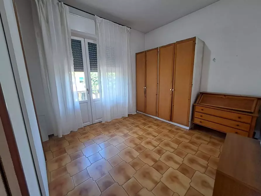 Immagine 3 di Appartamento in affitto  a Massa