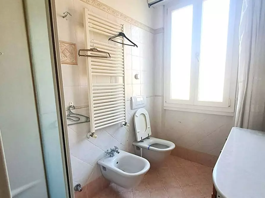 Immagine 15 di Appartamento in affitto  a Massa