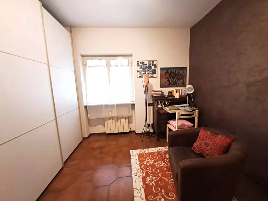 Immagine 17 di Villa in vendita  a Massa