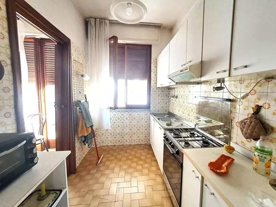 Immagine 8 di Appartamento in vendita  a Carrara