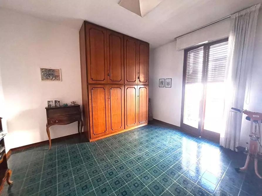 Immagine 11 di Appartamento in vendita  a Carrara