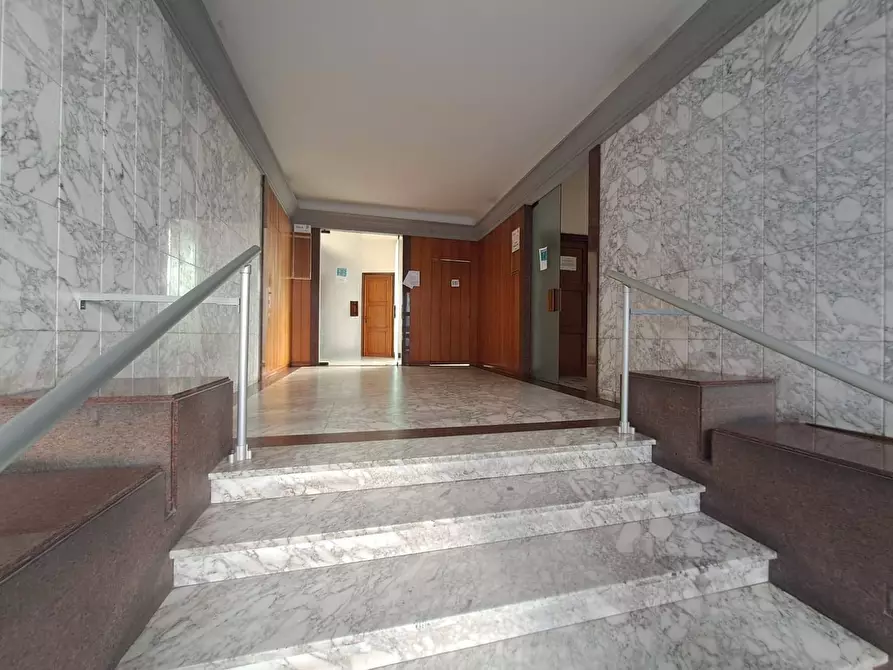 Immagine 16 di Appartamento in vendita  a Carrara