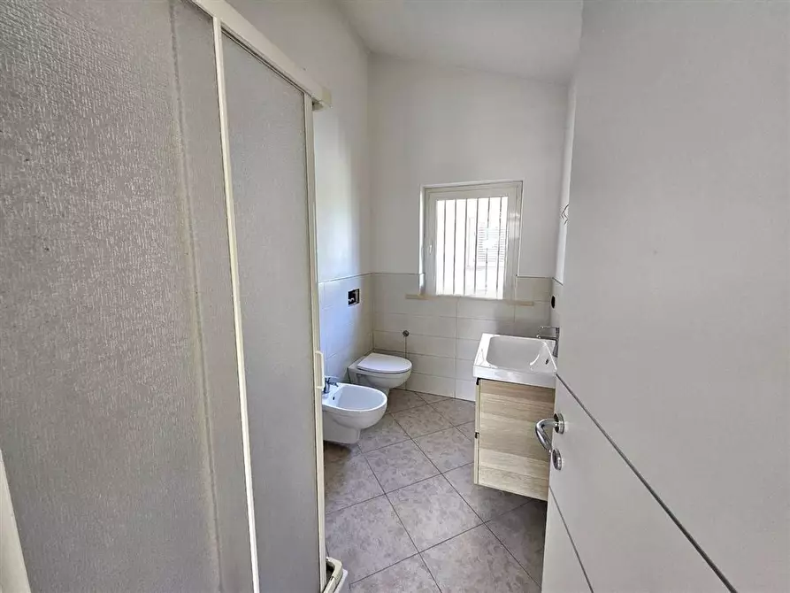 Immagine 22 di Appartamento in vendita  a Massa