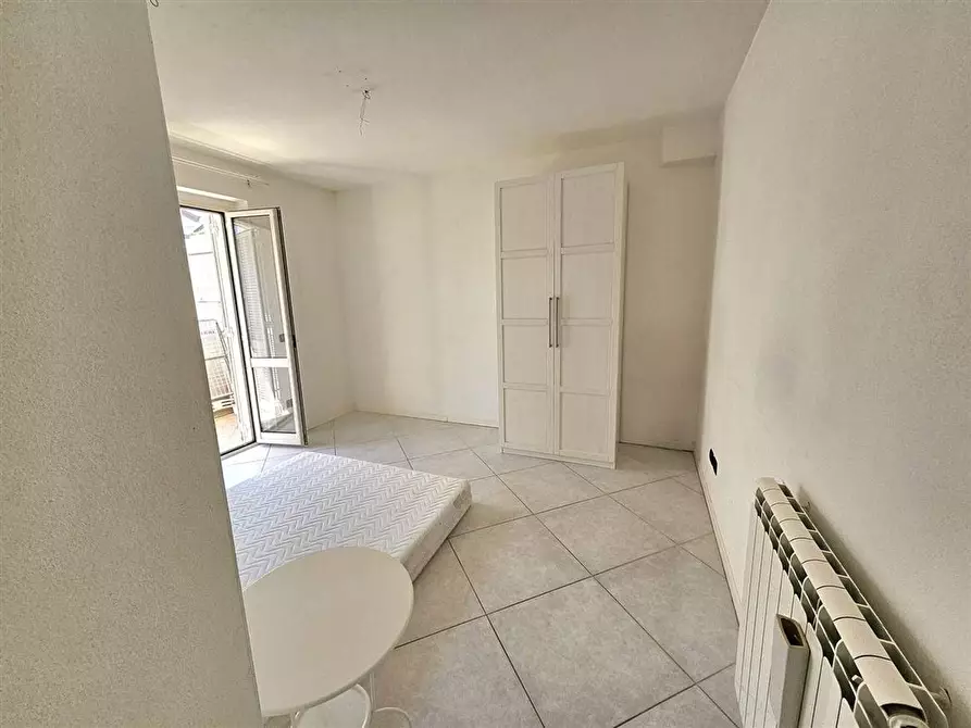 Immagine 10 di Appartamento in vendita  a Massa