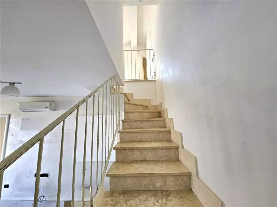 Immagine 15 di Appartamento in vendita  a Massa