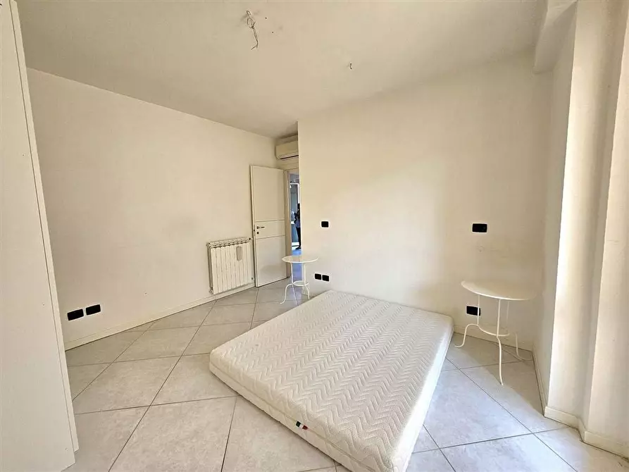 Immagine 12 di Appartamento in vendita  a Massa