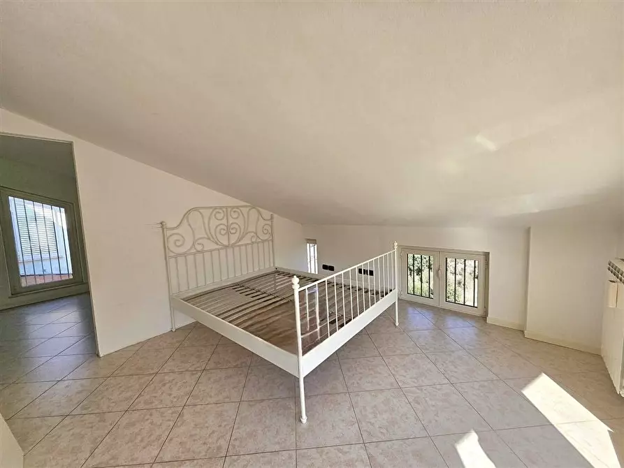 Immagine 19 di Appartamento in vendita  a Massa