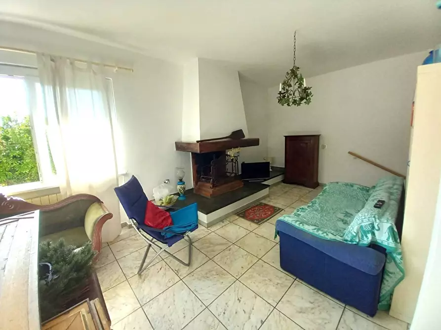 Immagine 8 di Casa bifamiliare in vendita  a Massa