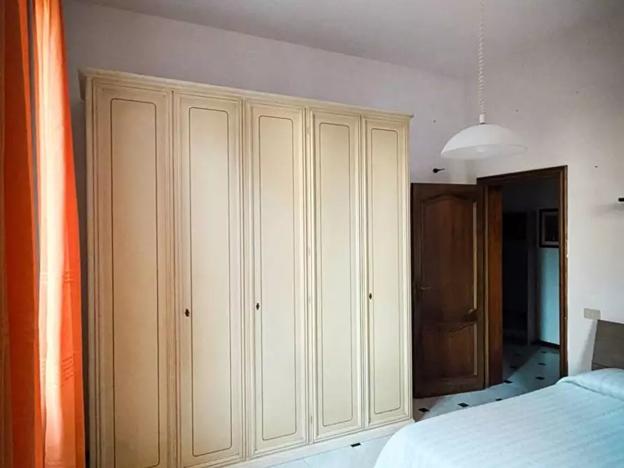 Immagine 11 di Appartamento in affitto  a Massa
