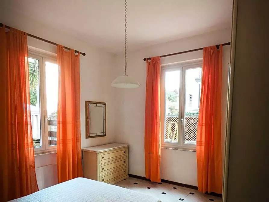 Immagine 9 di Appartamento in affitto  a Massa