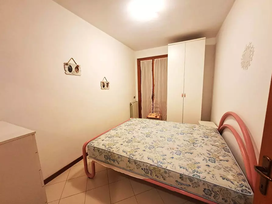 Immagine 11 di Appartamento in affitto  a Massa