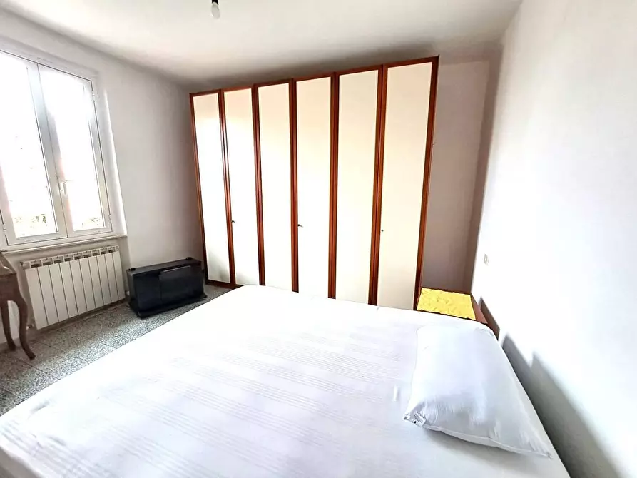 Immagine 5 di Appartamento in affitto  a Carrara