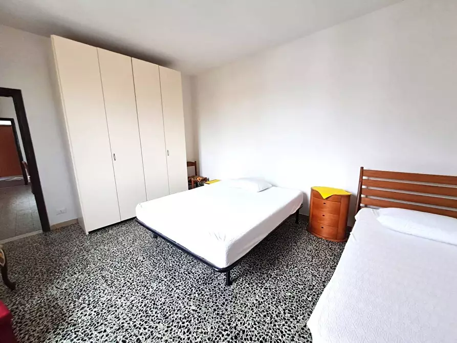 Immagine 7 di Appartamento in affitto  a Carrara