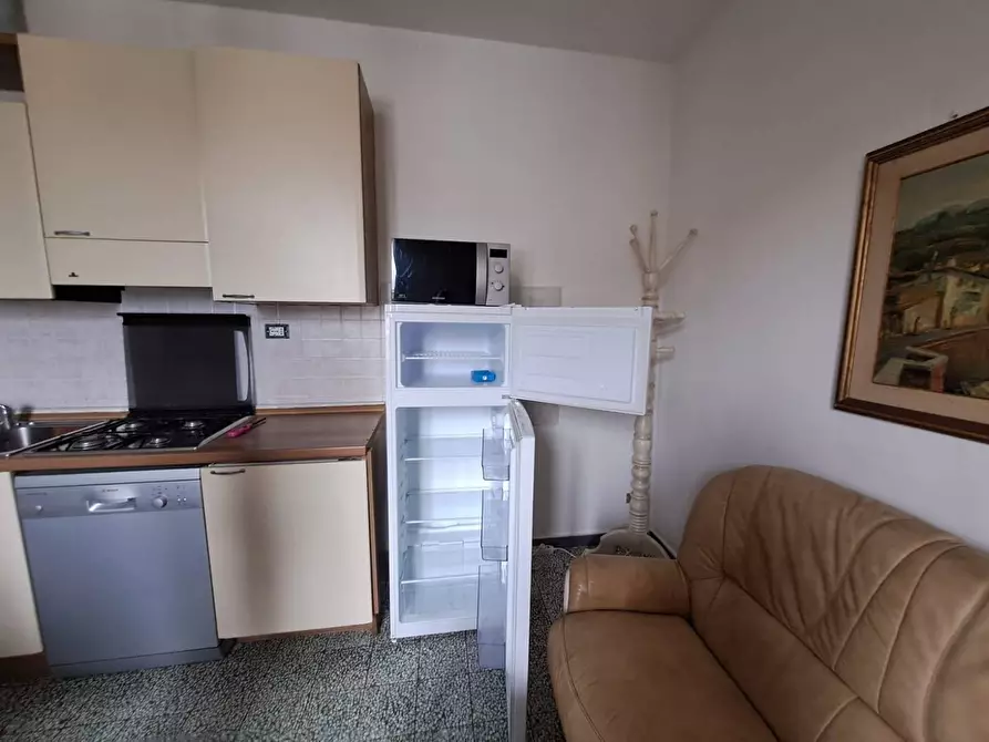 Immagine 3 di Appartamento in affitto  a Carrara