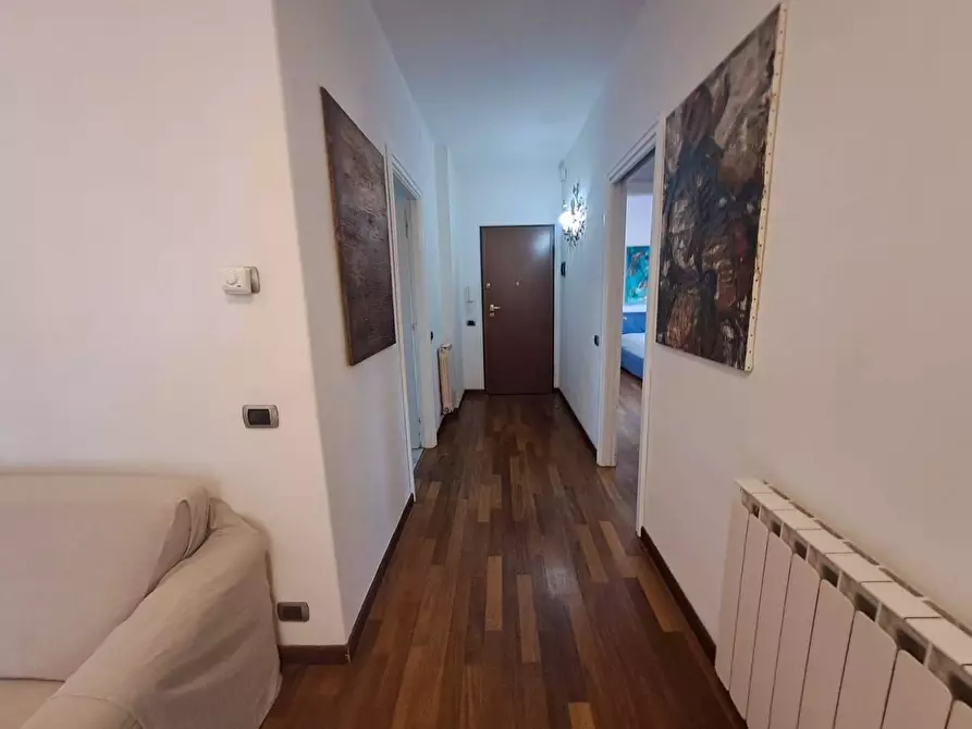 Immagine 14 di Appartamento in affitto  a Carrara