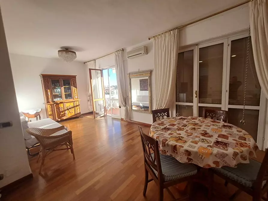 Immagine 3 di Appartamento in affitto  a Carrara