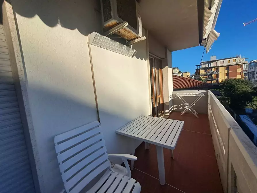 Immagine 15 di Appartamento in affitto  a Carrara