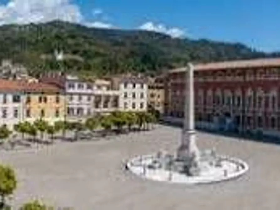 Immagine 14 di Appartamento in vendita  a Massa