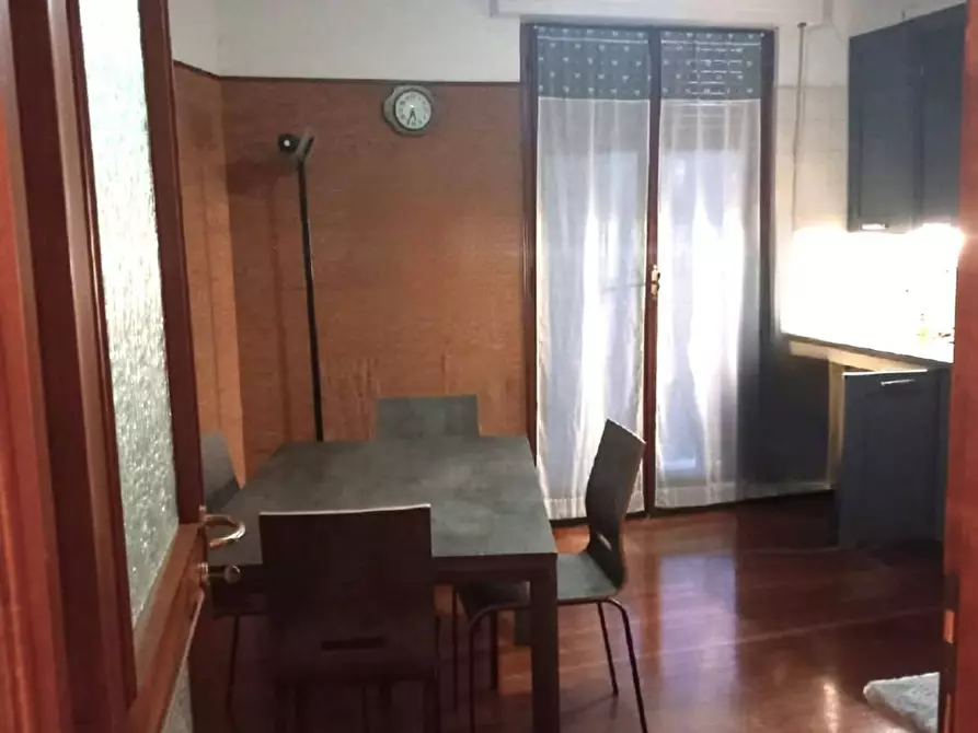 Immagine 5 di Appartamento in vendita  a Carrara
