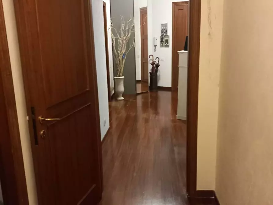 Immagine 4 di Appartamento in vendita  a Carrara