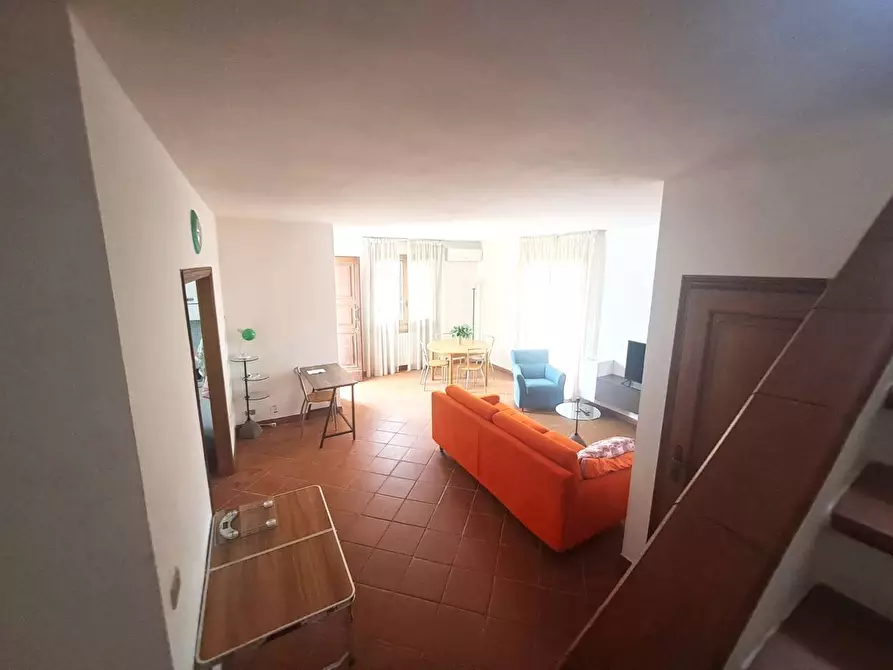 Immagine 8 di Casa bifamiliare in vendita  a Montignoso