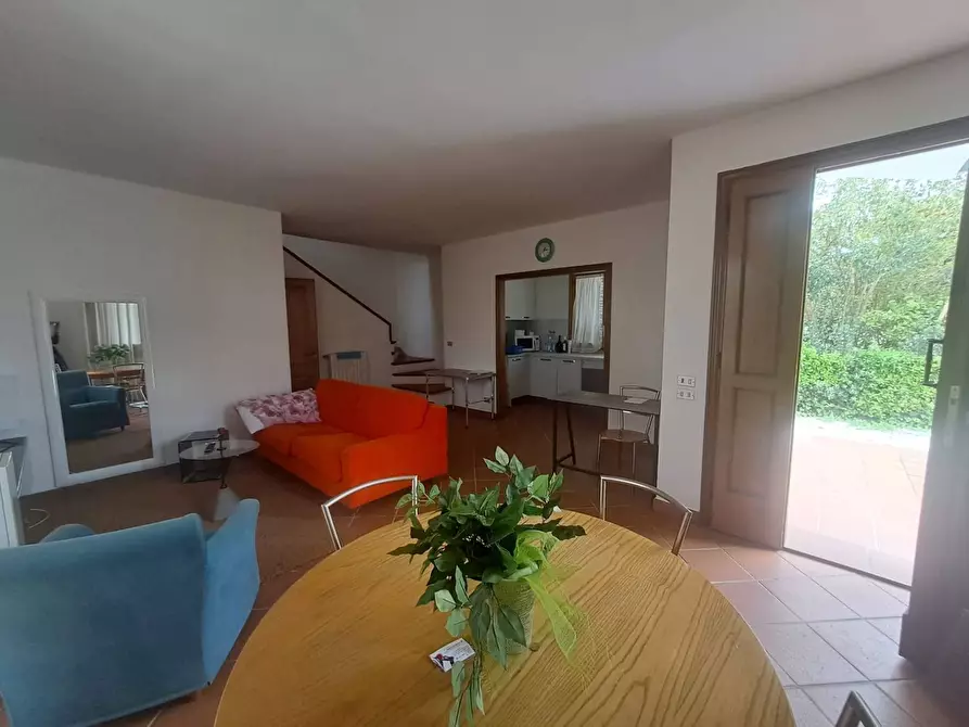 Immagine 4 di Casa bifamiliare in vendita  a Montignoso