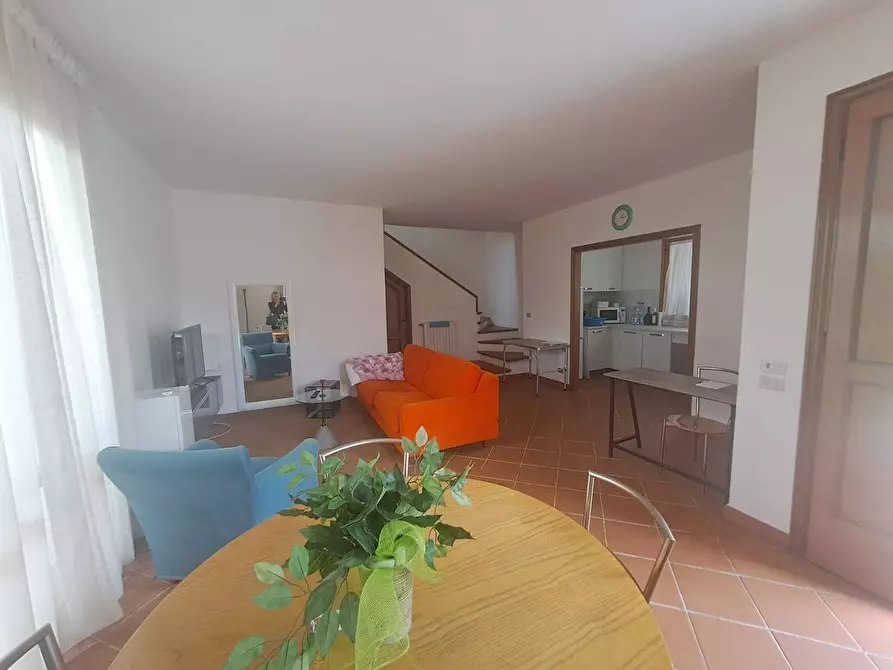 Immagine 3 di Casa bifamiliare in vendita  a Montignoso