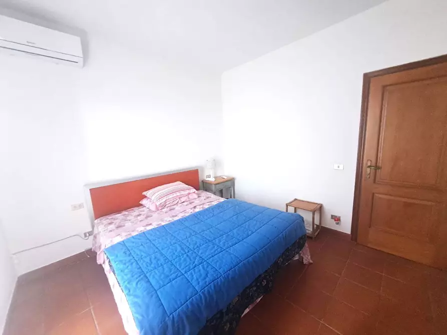 Immagine 18 di Casa bifamiliare in vendita  a Montignoso