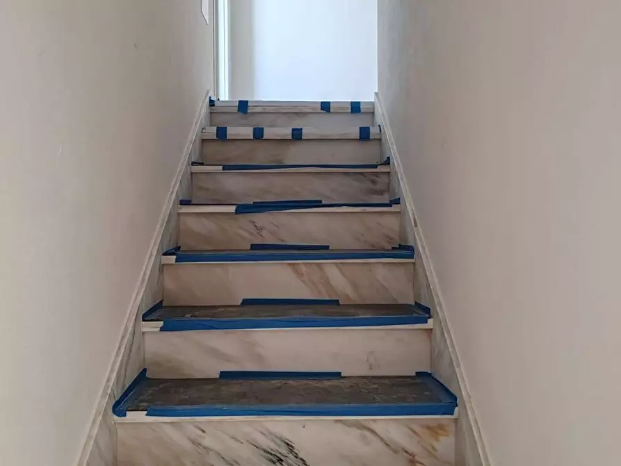 Immagine 15 di Casa bifamiliare in vendita  a Massa