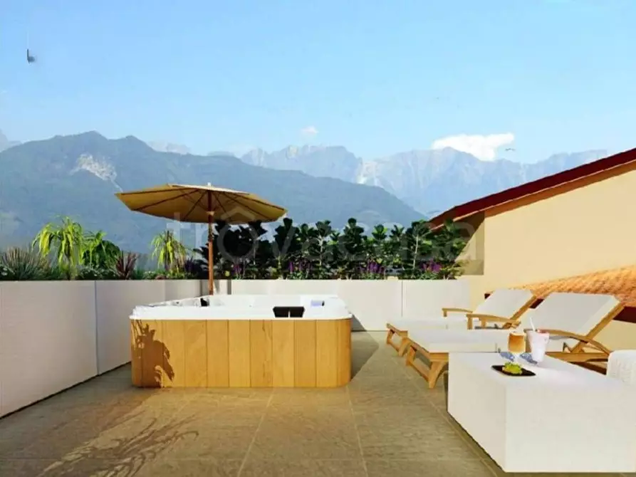 Immagine 3 di Casa bifamiliare in vendita  a Massa