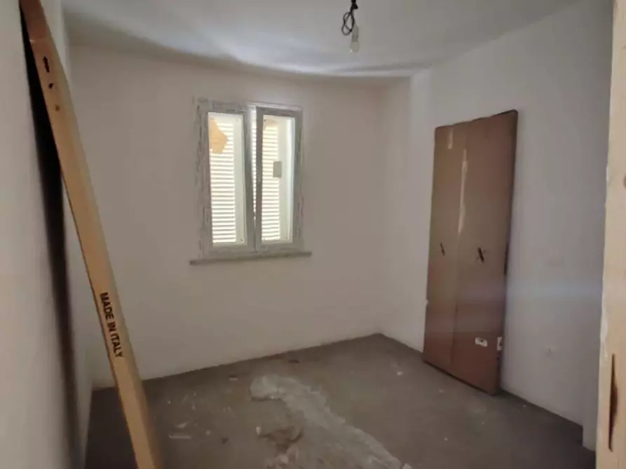 Immagine 17 di Casa bifamiliare in vendita  a Massa